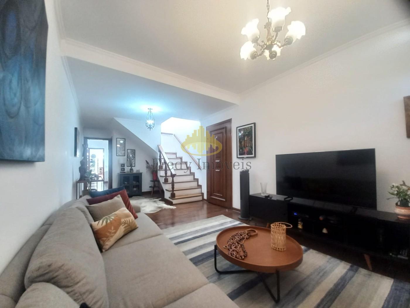 Casa, 4 quartos, 160 m² - Foto 1